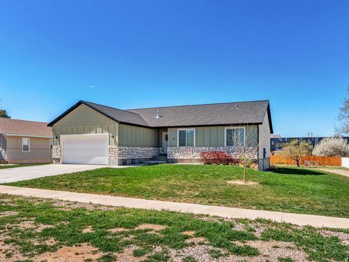 75 N 100 W, Fillmore, UT, 84631-4513 | Card Image