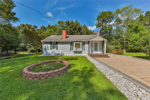 4430 Crescent St, Stroudsburg, PA, 18360-3030 | Card Image