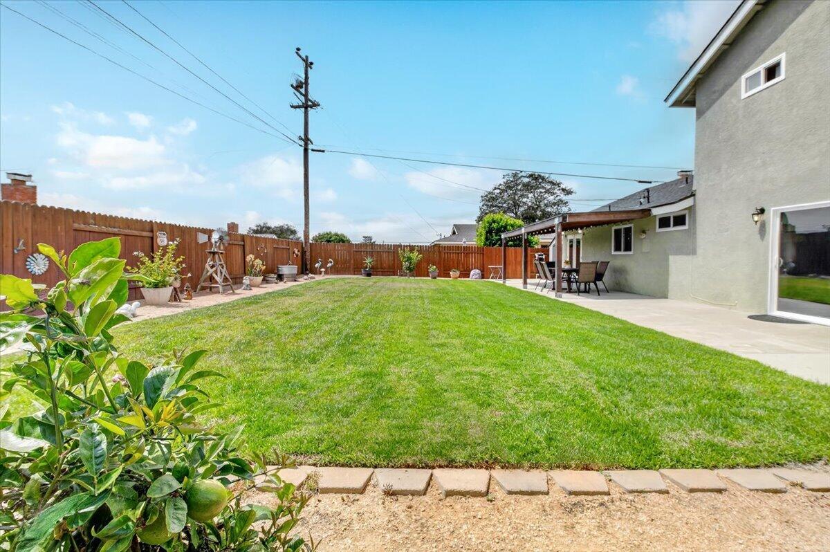 Residential in LOMPOC 4