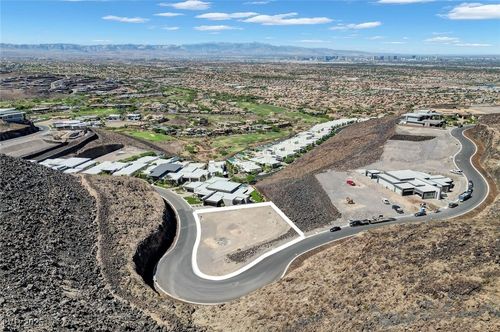 571 Cityview Ridge Dr, Henderson, NV, 89012 | Card Image