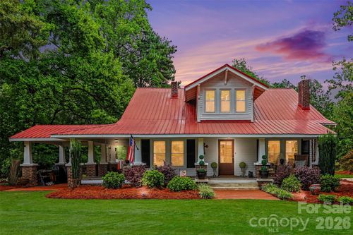134 Mauney Farm Rd, Cherryville, NC, 28021-3701 | Card Image
