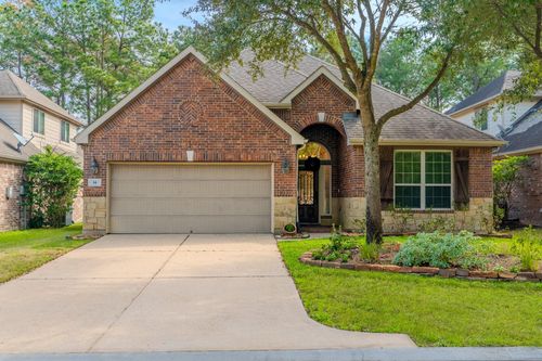 14 Arrowfeather Pl, The Woodlands, TX, 77389-4946 | Card Image
