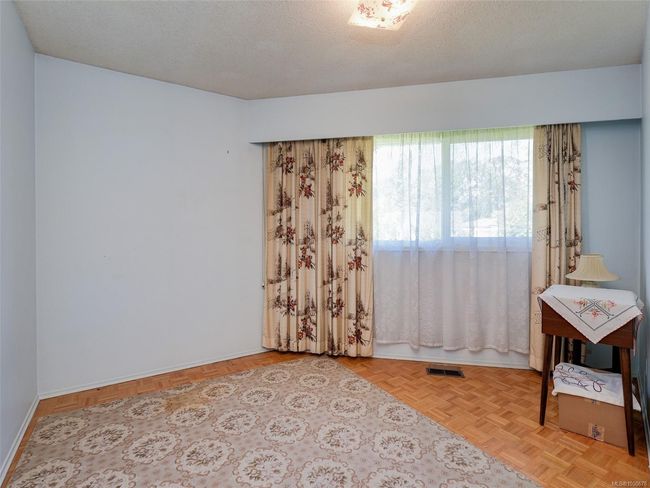1531 Knight Ave, House other with 5 bedrooms, 3 bathrooms and 2 parking in Saanich BC | Image 11