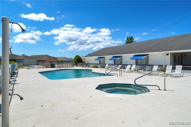 Clubhouse Pool & Hot Tub | Image 34