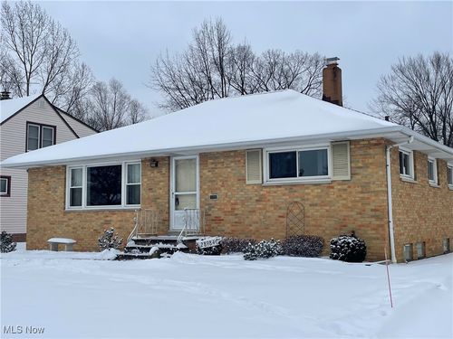 28984 Sherbrook Drive, Wickliffe, OH, 44092 | Card Image