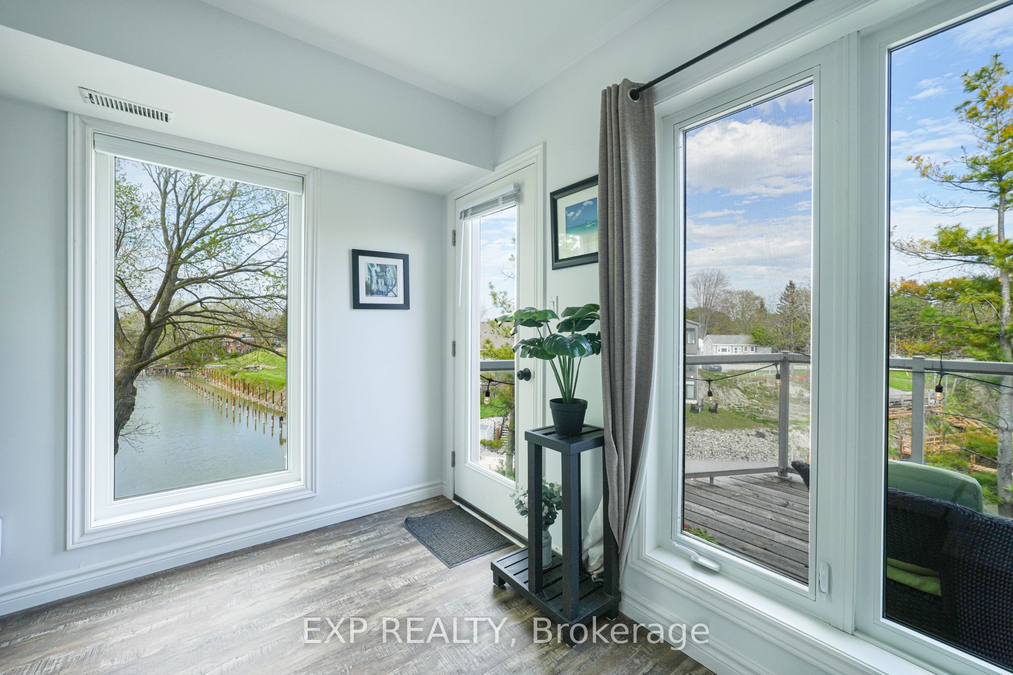 Residential in Lambton Shores 5