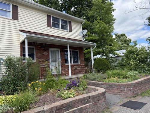 110 Wheatfield Dr, Milford, PA, 18337-7673 | Card Image