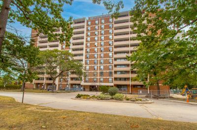 PH1 - 3120 Kirwin Ave, Condo with 2 bedrooms, 1 bathrooms and 1 parking in Mississauga ON | Image 2