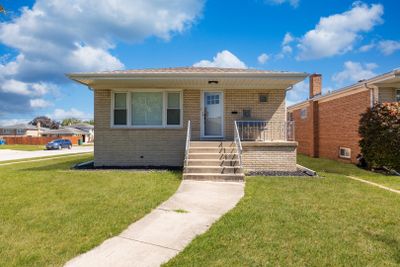 635 Manistee Avenue, House other with 3 bedrooms, 1 bathrooms and 2 parking in Calumet City IL | Image 1