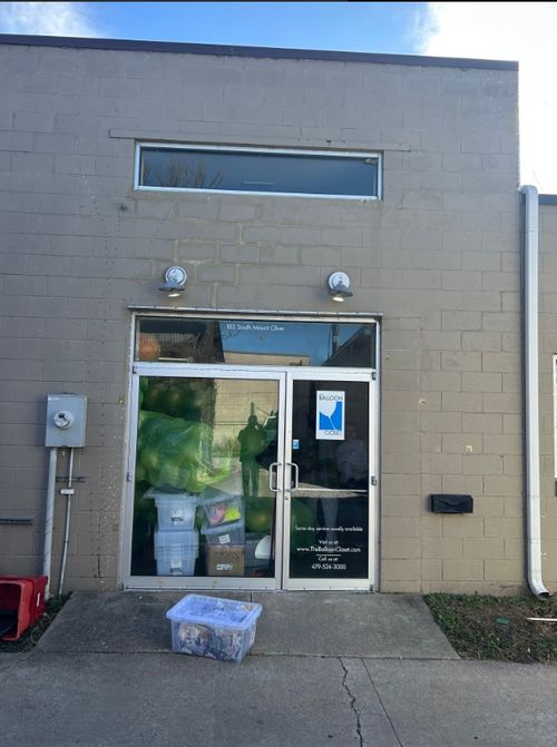 183 S Mount Olive St, Siloam Springs, AR, 72761-3167 | Card Image