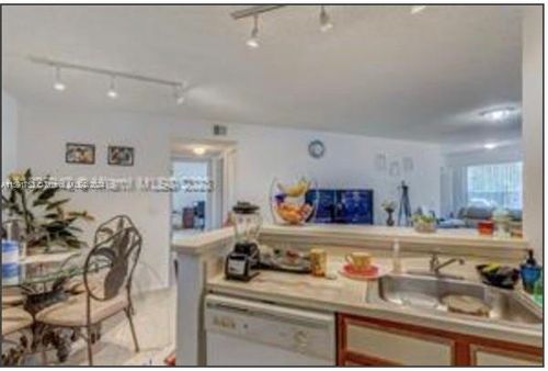 apt-211-1401 Village Blvd, West Palm Beach, FL, 33409-2761 | Card Image