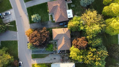 38 Dunblaine Cres, Brampton, ON, L6T3H2 | Card Image