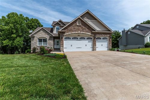 6811 Silverstone Ct, Byrnes Mill, MO, 63051-1288 | Card Image