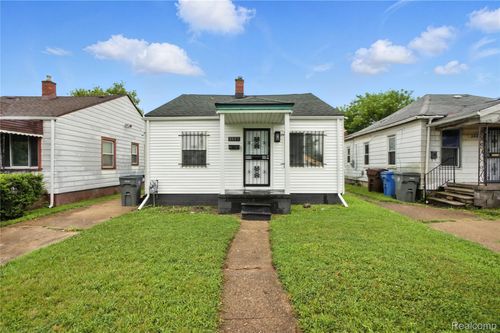 3887 Moore St, Inkster, MI, 48141-3015 | Card Image