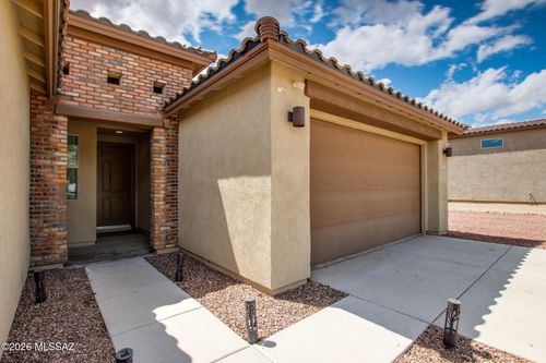 16001 N Columbus Blvd, Tucson, AZ, 85739-9709 | Card Image