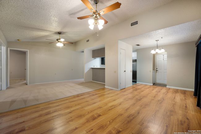 3800 Overlook Dr, House other with 2 bedrooms, 2 bathrooms and null parking in Schertz TX | Image 6