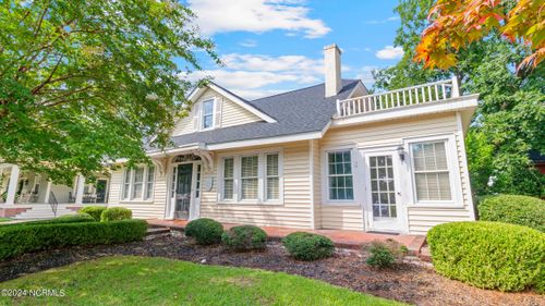 103 Nw Fourth St, Snow Hill, NC, 28580-1454 | Card Image