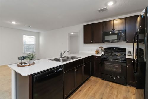 212 Amber Gln, Maxwell, TX, 78656-2023 | Card Image