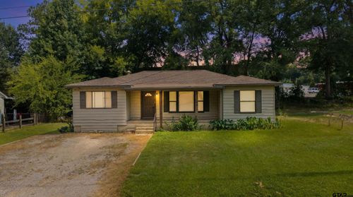102 E Pirate St, Longview, TX, 75604-2430 | Card Image