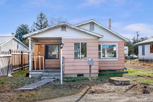 530 Utah St, Gooding, ID, 83330-1273 | Card Image