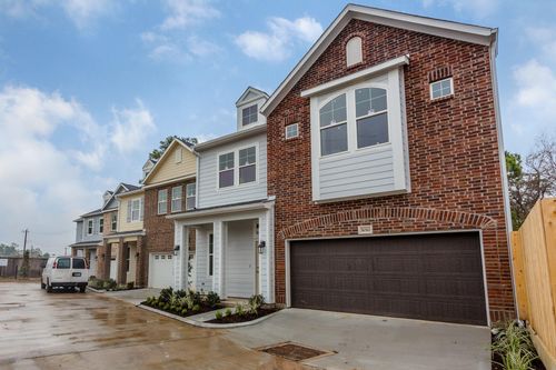 5010 Ella Boulevard, Houston, TX, 77018 | Card Image