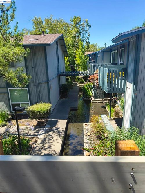 86-1036 Oak Grove Rd, Concord, CA, 94518-3241 | Card Image