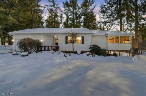 244 S Oval Dr, Chardon, OH, 44024-1462 | Card Image