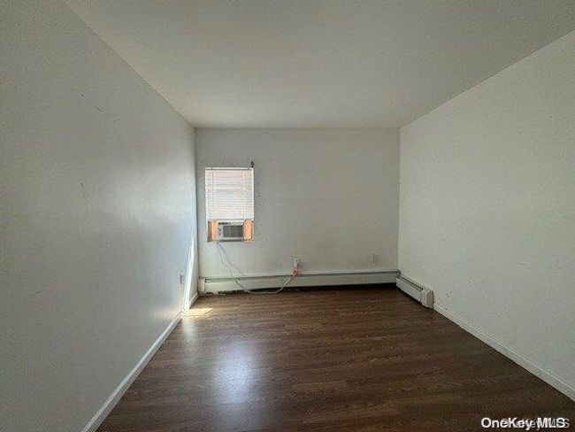 102 E 6 Th Rd, House other with 3 bedrooms, 1 bathrooms and null parking in Broad Channel NY | Image 7