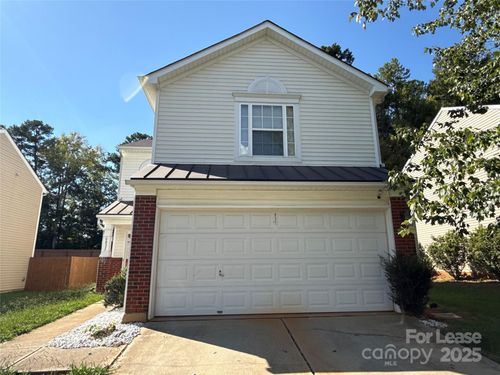 6831 Sunman Rd, Charlotte, NC, 28216-3082 | Card Image