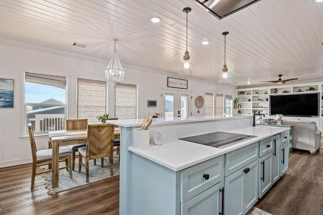 1981 Avenue I, House other with 4 bedrooms, 2 bathrooms and null parking in Crystal Beach TX | Image 10