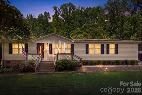185 Payne St, Mount Holly, NC, 28120-1277 | Card Image