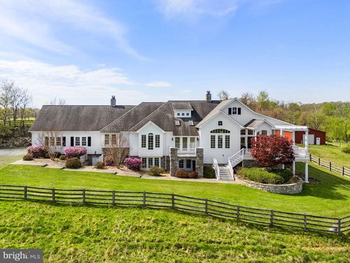 35047 Snickersville Tpke, ROUND HILL, VA, 20141-2050 | Card Image