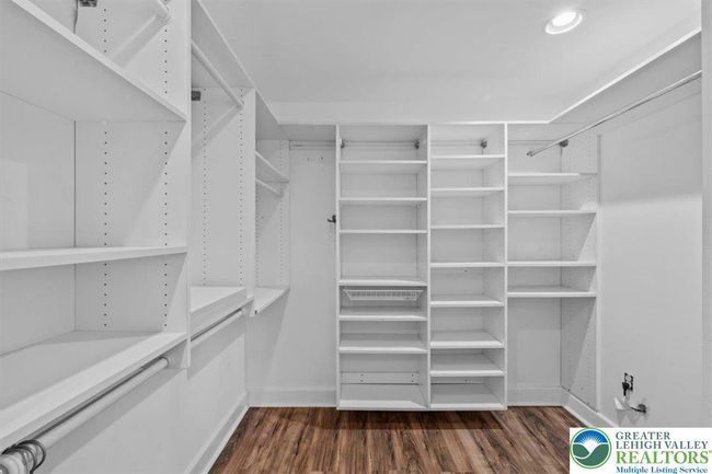 1553 Middle Rd, House other with 4 bedrooms, 5 bathrooms and null parking in Stroudsburg PA | Image 47