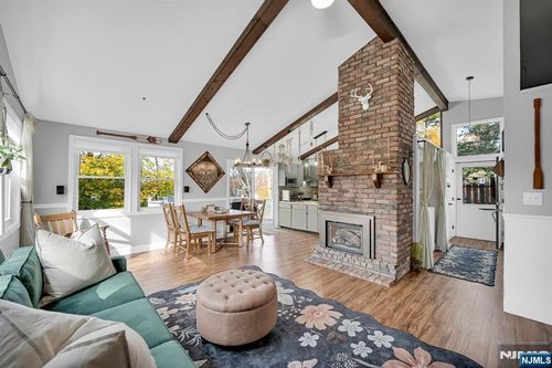 64 Bellot Rd, Ringwood, NJ, 07456-2800 | Card Image