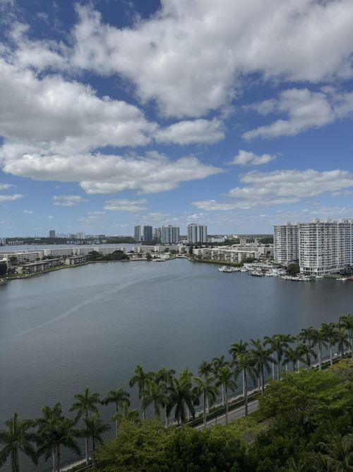 1710e-2851 Ne 183rd St, Aventura, FL, 33160-2104 | Card Image