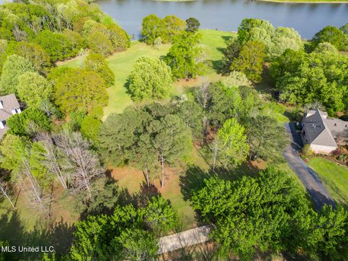 136 Swan Sea Ln, Madison, MS, 39110-9429 | Card Image