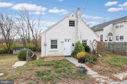 63 Columbus St, BRIDGEPORT, PA, 19405-1504 | Card Image