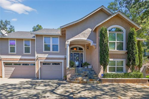 19370 Park Ridge Dr, Hidden Valley Lake, CA, 95467-8590 | Card Image