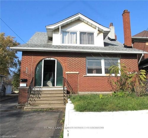 3-6165 Barker St, Niagara Falls, ON, L2G1Y5 | Card Image