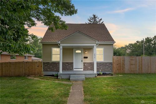 2056 Courtland Ave, Kettering, OH, 45420-2149 | Card Image