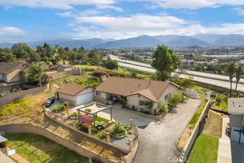 7233 Bel Air St, Corona, CA, 92881 | Card Image