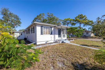 2301 30 Th Avenue N, House other with 3 bedrooms, 2 bathrooms and null parking in SAINT PETERSBURG FL | Image 3