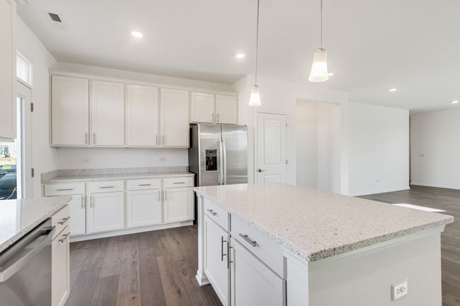 8530 Sperry Ct, Townhouse with 3 bedrooms, 3 bathrooms and 2 parking in Woodridge IL | Image 12