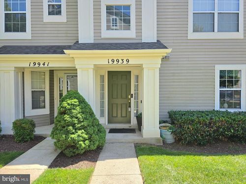 215-19939 Dunstable Cir, GERMANTOWN, MD, 20876-6328 | Card Image