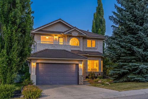30 Gleneagles View, Cochrane, AB, T4C1N9 | Card Image