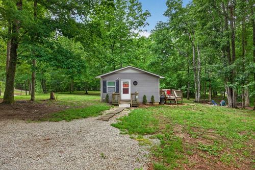 1211 Camp Belle Air Rd, Sparta, TN, 38583-3331 | Card Image