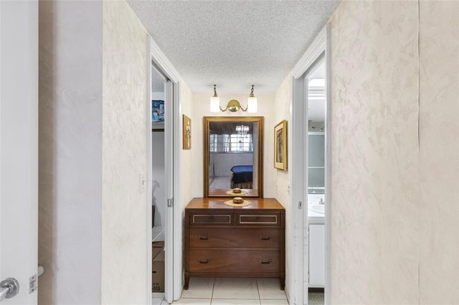 APT-103 - 3000 S Course Dr, Condo with 2 bedrooms, 2 bathrooms and null parking in Pompano Beach FL | Image 11