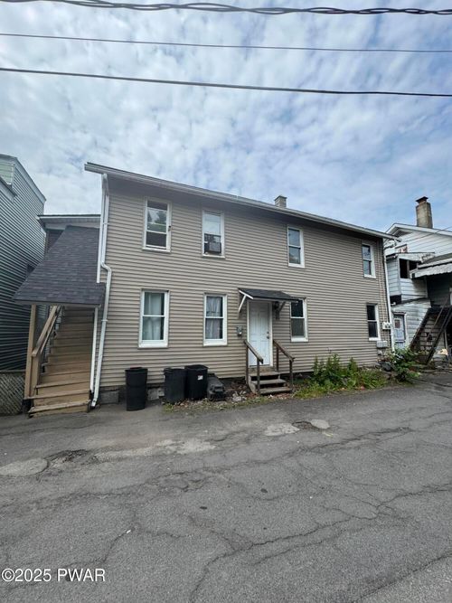1021 Fellows St, Scranton, PA, 18504-2879 | Card Image