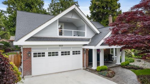 1669 133a St, Surrey, BC, V4A6H5 | Card Image