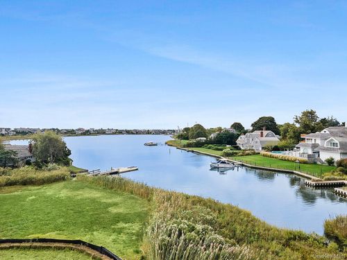 40 Quaquanantuck Ln, Quogue, NY, 11959-4271 | Card Image